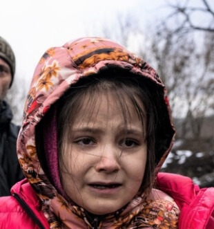 Bitte spende für die Ukraine, denn Kinder, Mütter und ältere Menschen brauchen uns mehr denn je